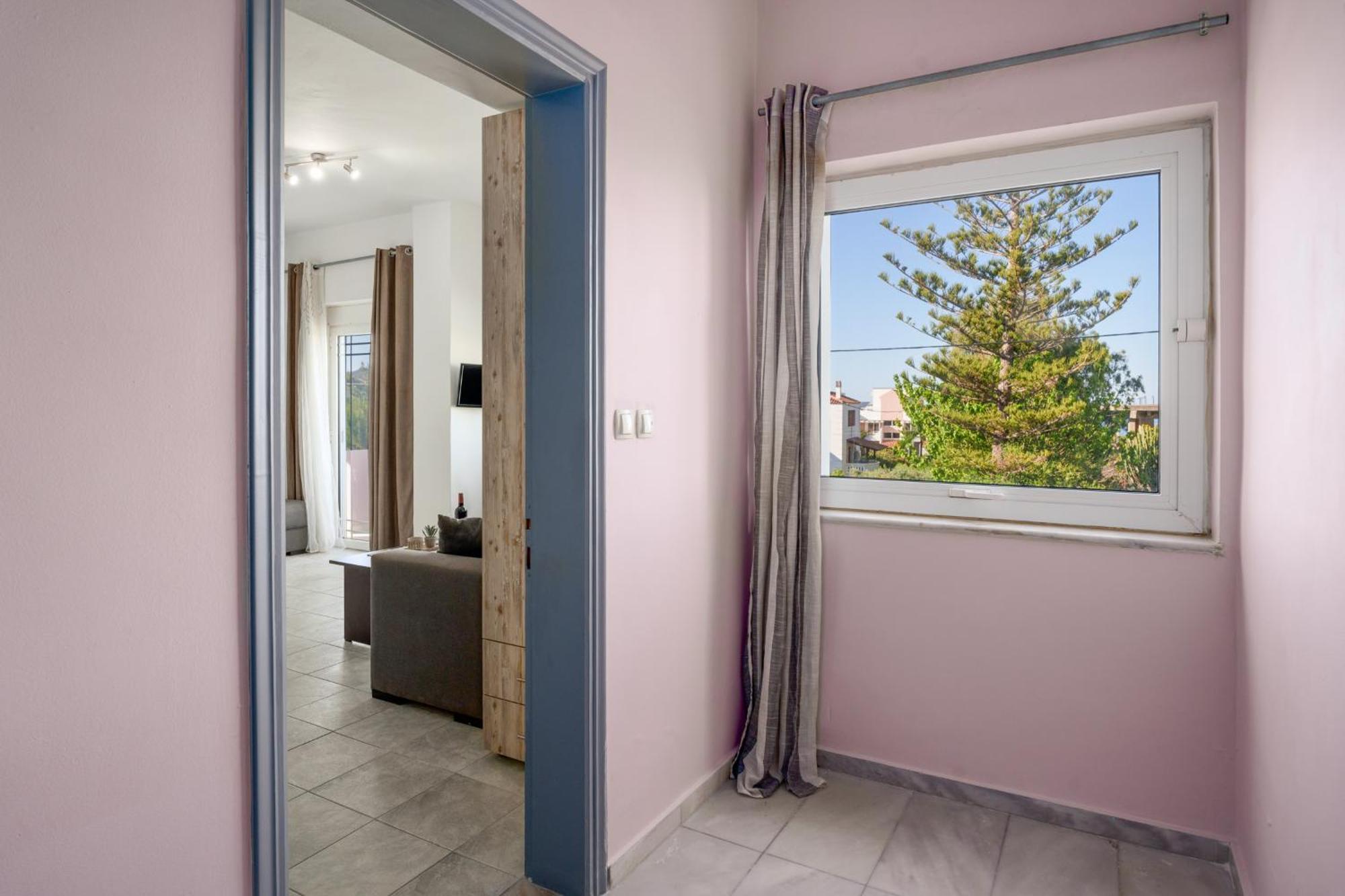 Nikos Apartments Agia Marina Exteriér fotografie