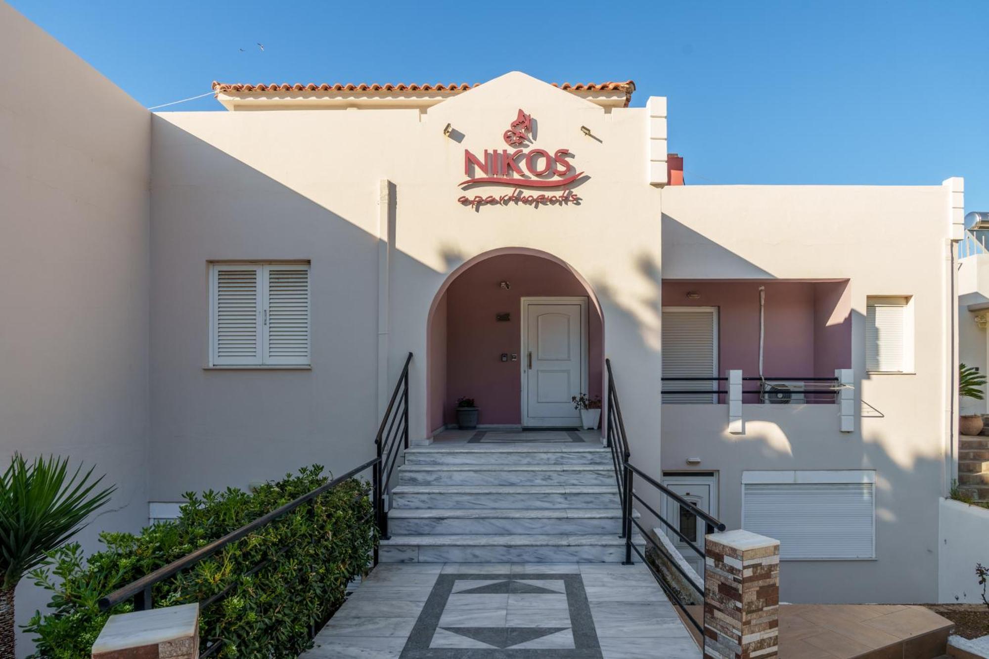 Nikos Apartments Agia Marina Exteriér fotografie