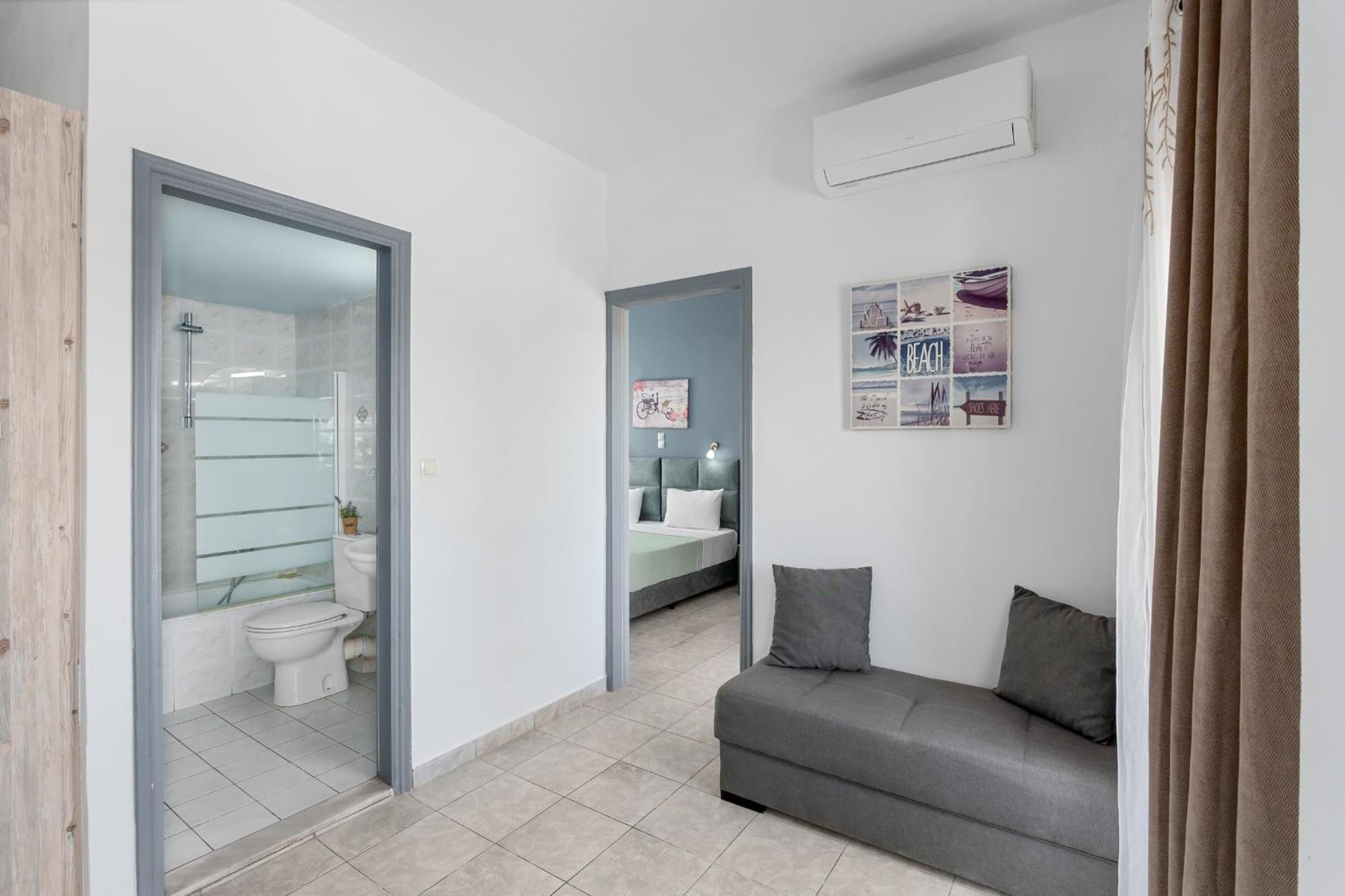 Nikos Apartments Agia Marina Exteriér fotografie