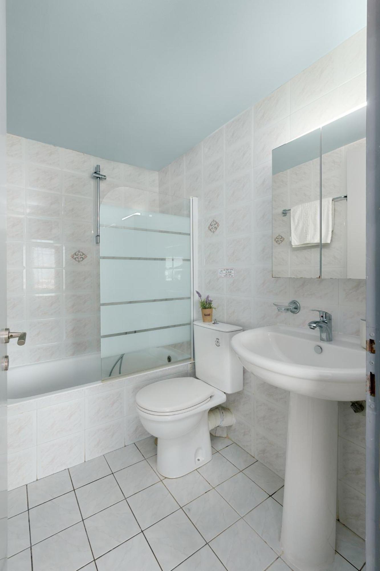 Nikos Apartments Agia Marina Exteriér fotografie